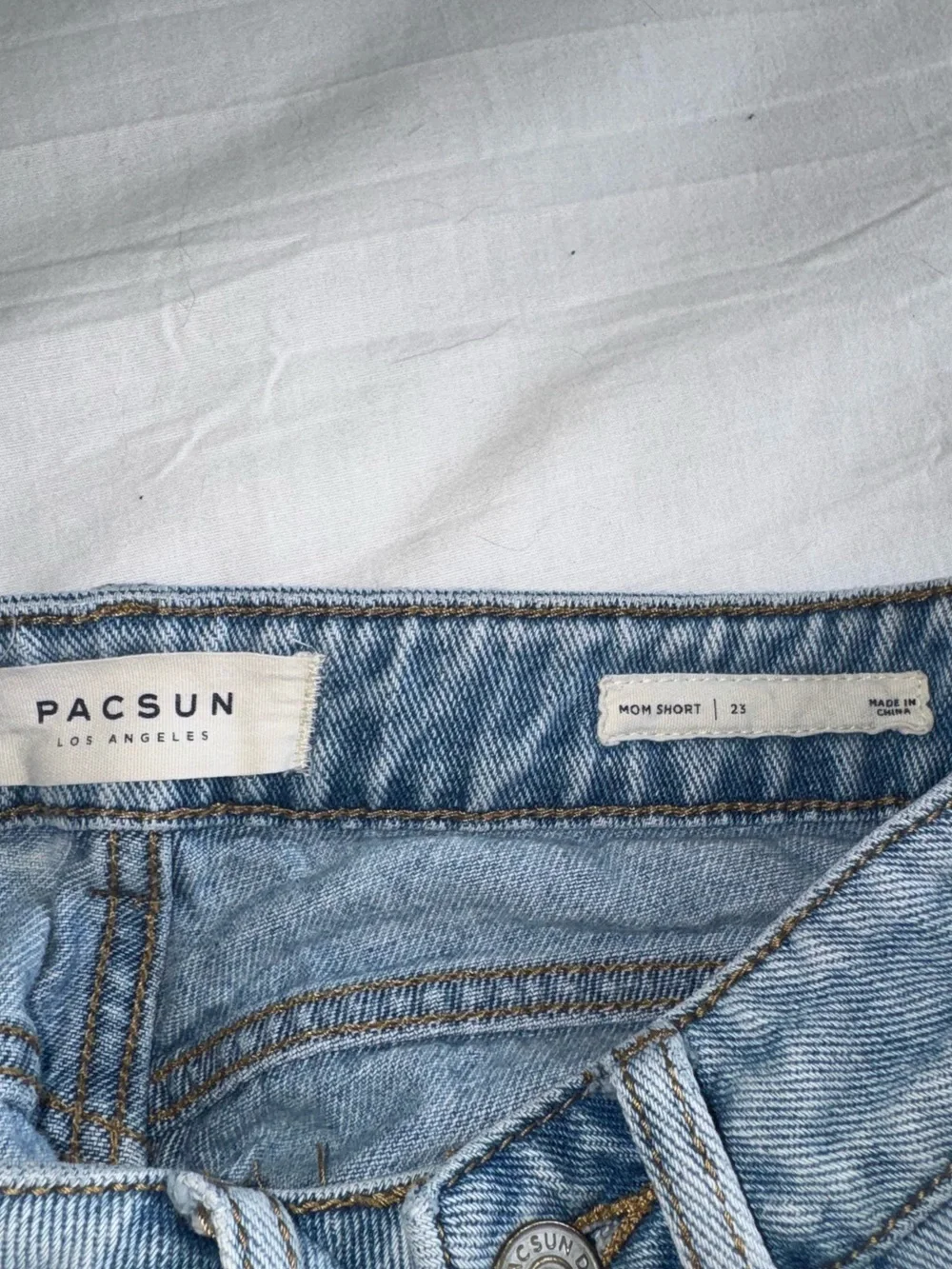 PacSun Light Wash Denim Shorts - mom short
